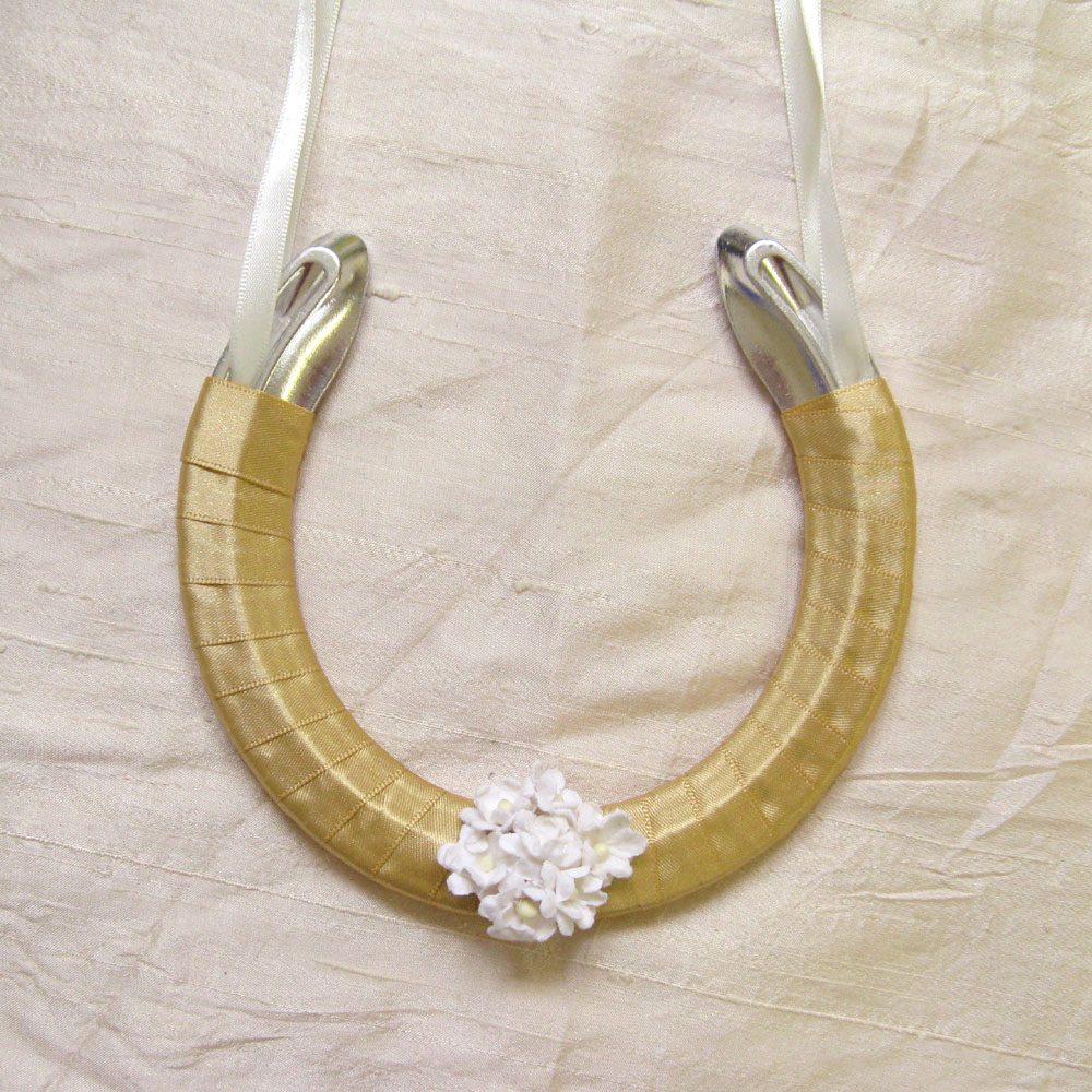 Wedding Horseshoes The Real Flower Petal Confetti Company