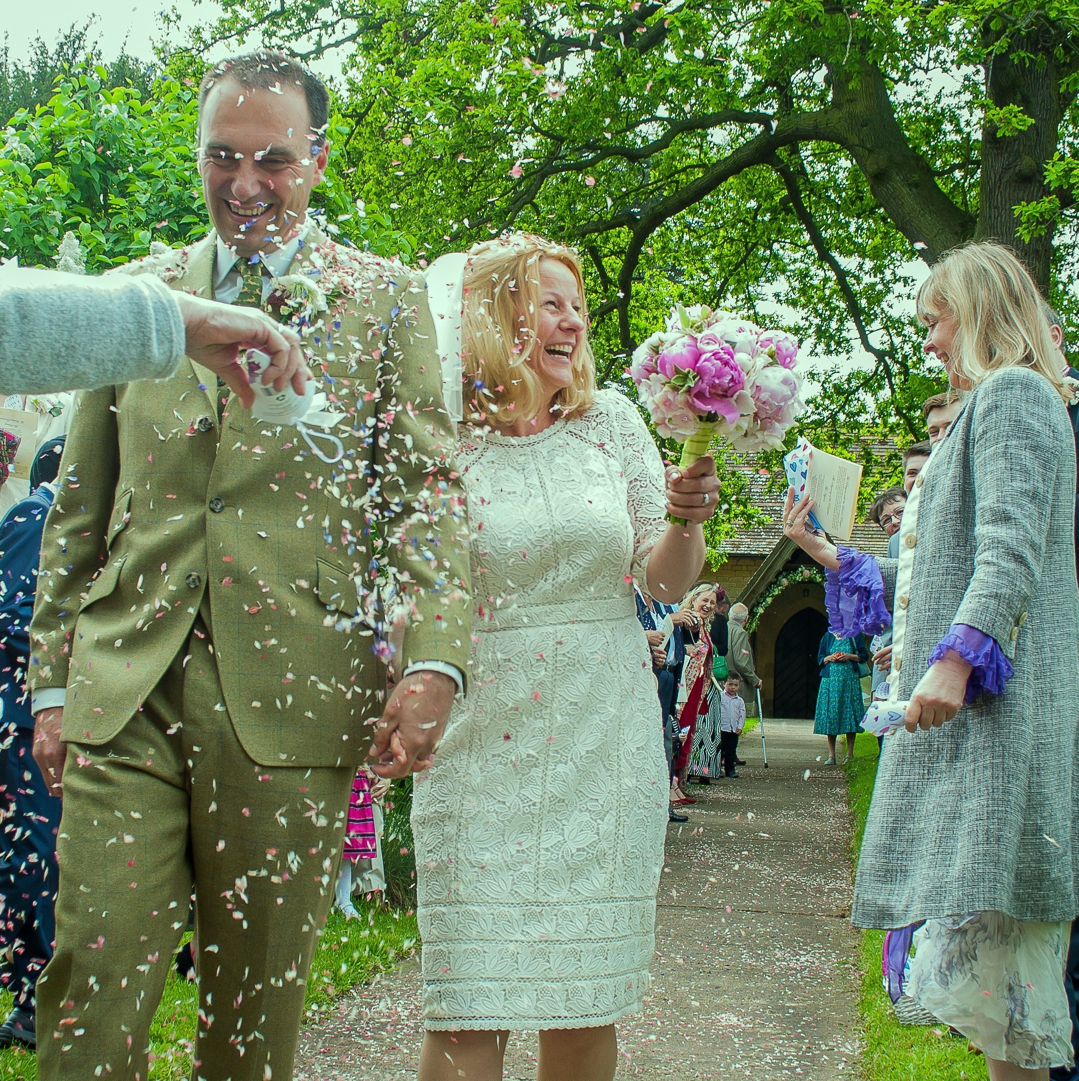 John Nancy Confetti throw confetti throw