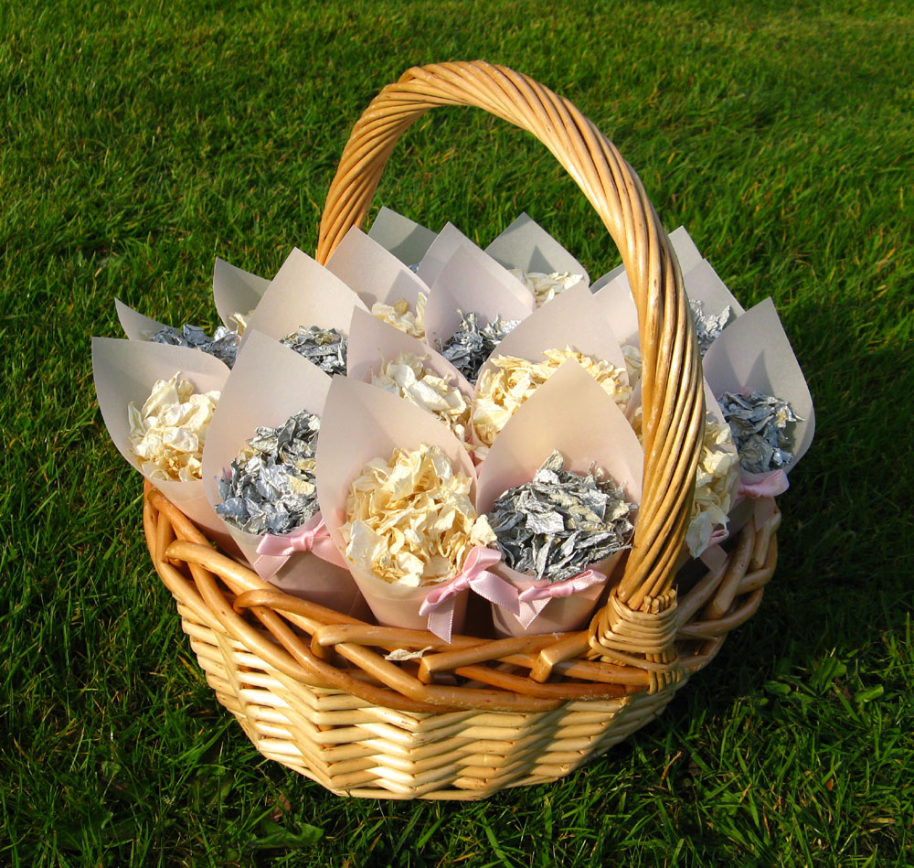 Petal Confetti A guide to your Real Flower Petal Wedding Confetti options