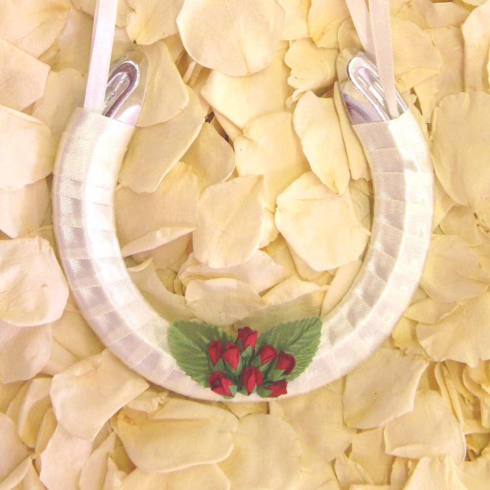 handmade red roses wedding horseshoe - romantic red rosebuds