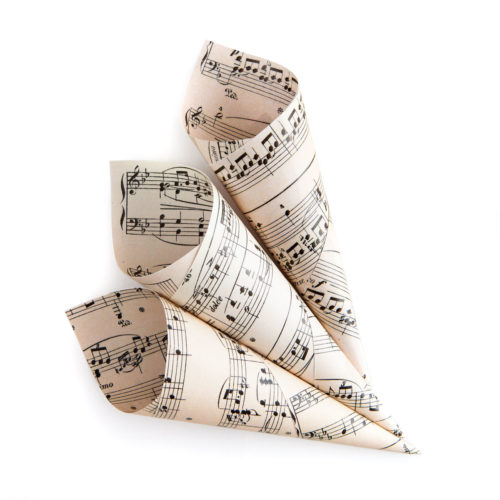 music confetti cones